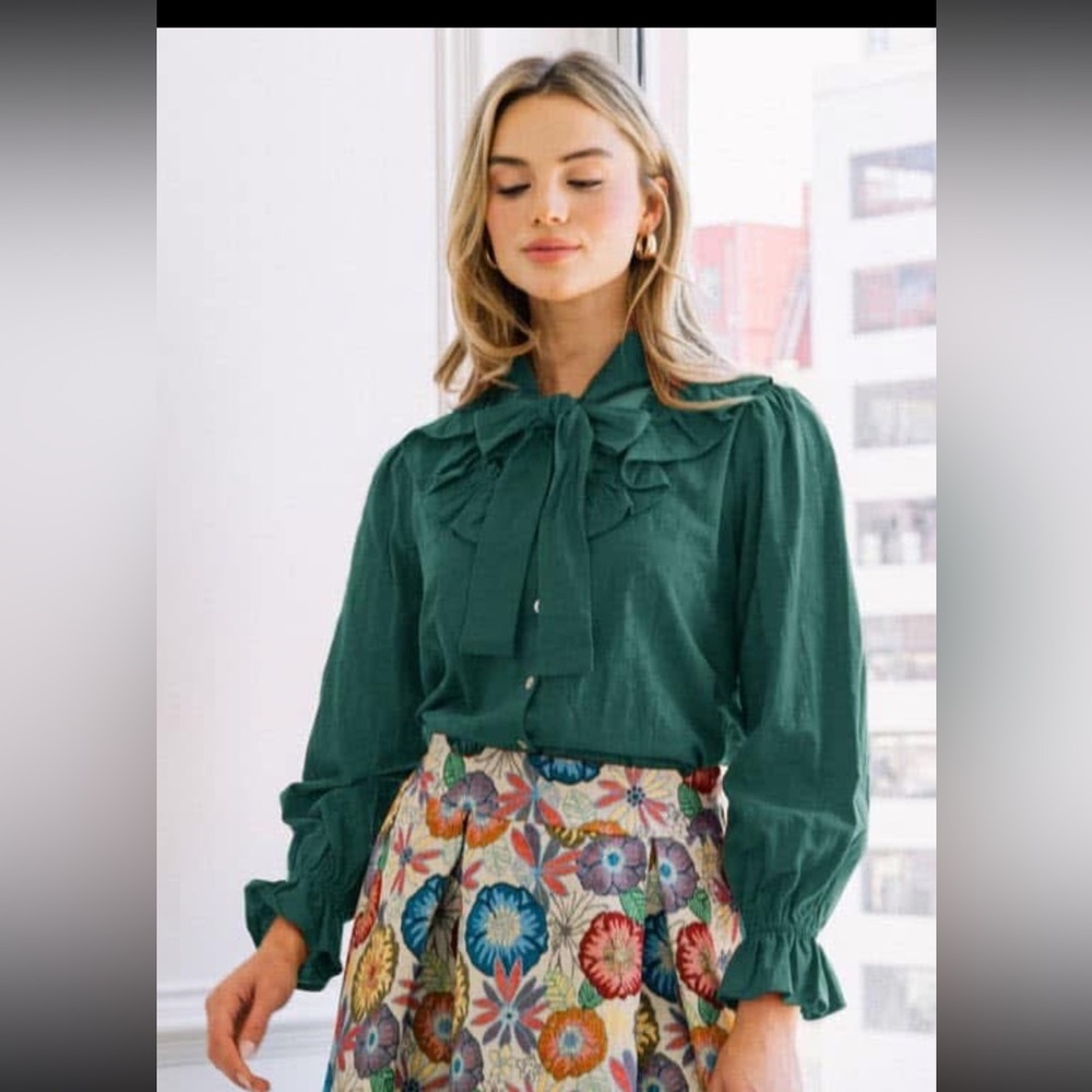 NWT Size Large Hunter Green Ruffled Sleeve Blouse featuring Tie Neck Design